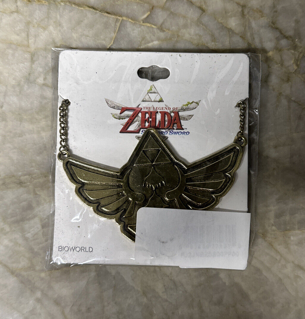 NEW ThinkGeek Legend of Zelda Replica Electronic Ocarina of Time Triforce  Music