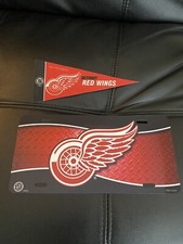 NHL Hockey Detroit Red Wings aluminum auto tags and small pennant