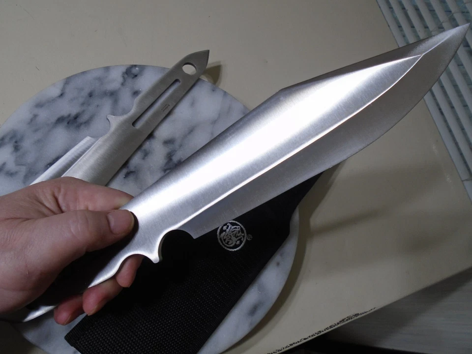 Smith & Wesson Double Bowie 2 Pc Big Throwing Knife Set Full Tang 13.75" 1205005 - Image 3 of 4