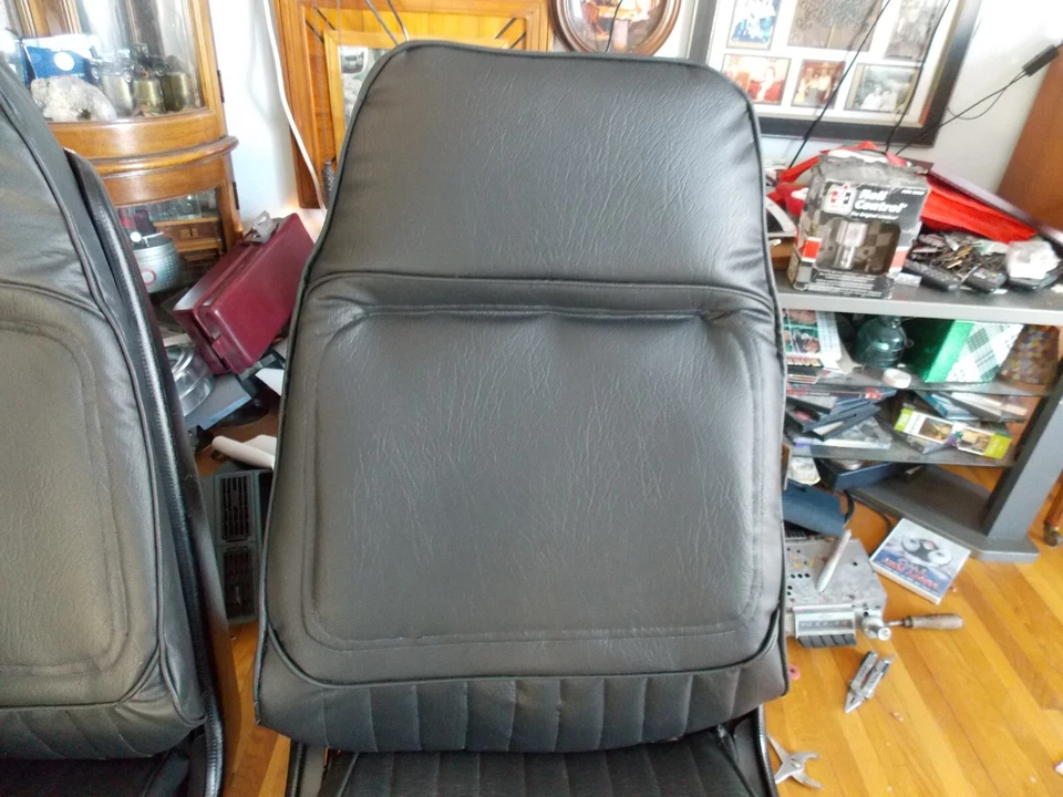 Oldsmobile Cutlass 1973-77 asiento con canastilla con orugas, reacondicionado, con moldura nueva, derecha Foto 4 de 4