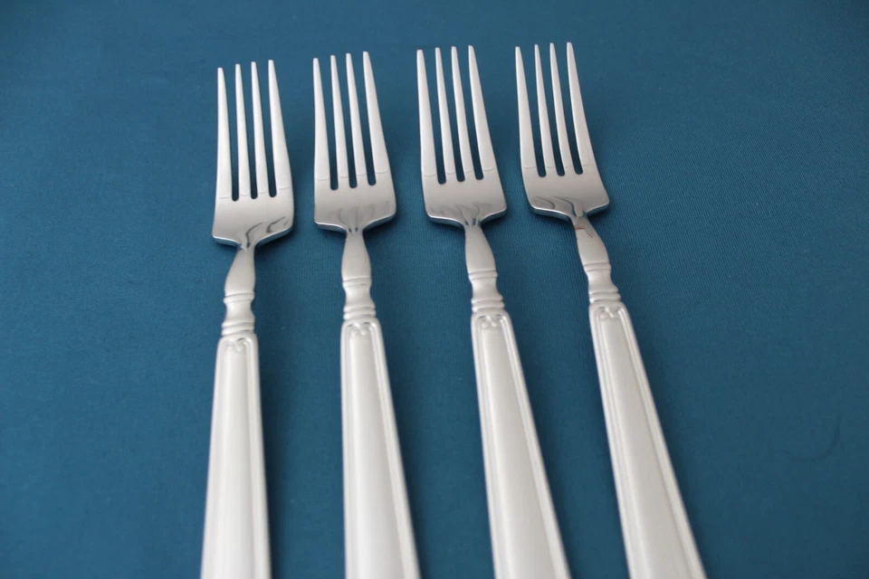 4 tenedores de ensalada JA Henckels DE COLECCIÓN 1876 China 18/10 acero inoxidable 7 1/8" Foto 3 de 4