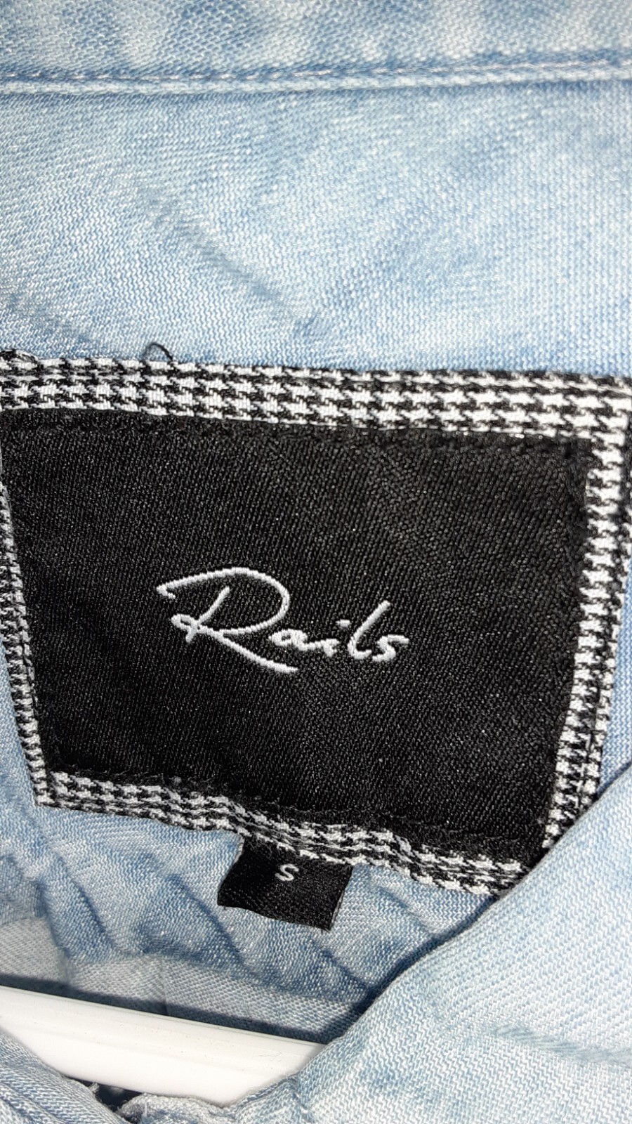 Woman Rails Woman Rails Vintage Wash 100% Tencel Blue Button Down… - Gem