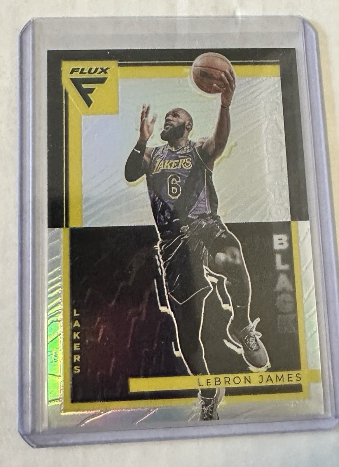2022-23 Panini Flux Fade To Black Lebron James Case Hit SSP Purple Jersey Lakers