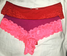 VS PINK Low Rise Lace Bikini Panties S Small Red  Pink 2 Pack 20