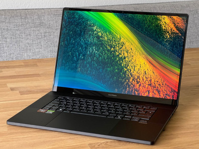 ASUS ProArt P16 H7606WP-ME041W / Win11 16'' RTX5070 AI 9HX 370 32GB/1TB / Express
