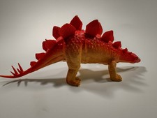 VINTAGE 1985 Imperial Dinosaur STEGOSAURUS Red and Yellow Plastic Figure