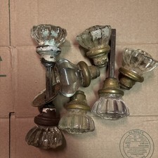 Lotto di sette pomelli per porta in vetro vintage assortimento