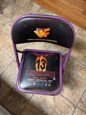 RARE 1997 WWF WWE WRESTLEMANIA 13 EVENT CHAIR PURPLE SOME FLAWS