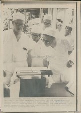 1969 Lunar Receiving Lab Employees Apollo 11 Moon Samples Space Wirephoto 8x10