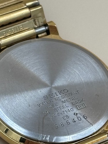 Vintage Seiko 5Y39 -7140 men`s quartz watch gold tone bracelet case size 35mm - Picture 5 of 16