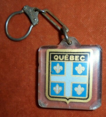 Bourbon type keychain coat of arms QUEBEC white cross with lily 