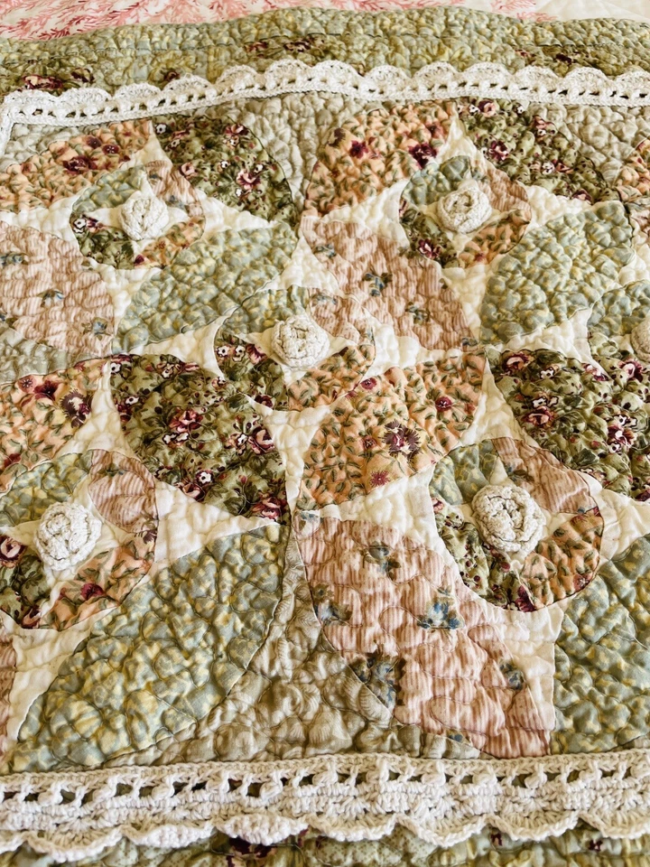 Almohada acolchada grande diseño hoja floral algodón multicolor farsa. Foto 4 de 4