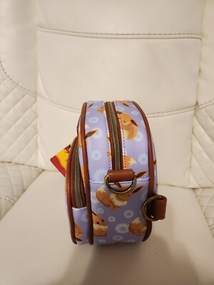 イーブイ Loungefly Pokemon Eevee Floral Print Passport Crossbody Bag - NWT