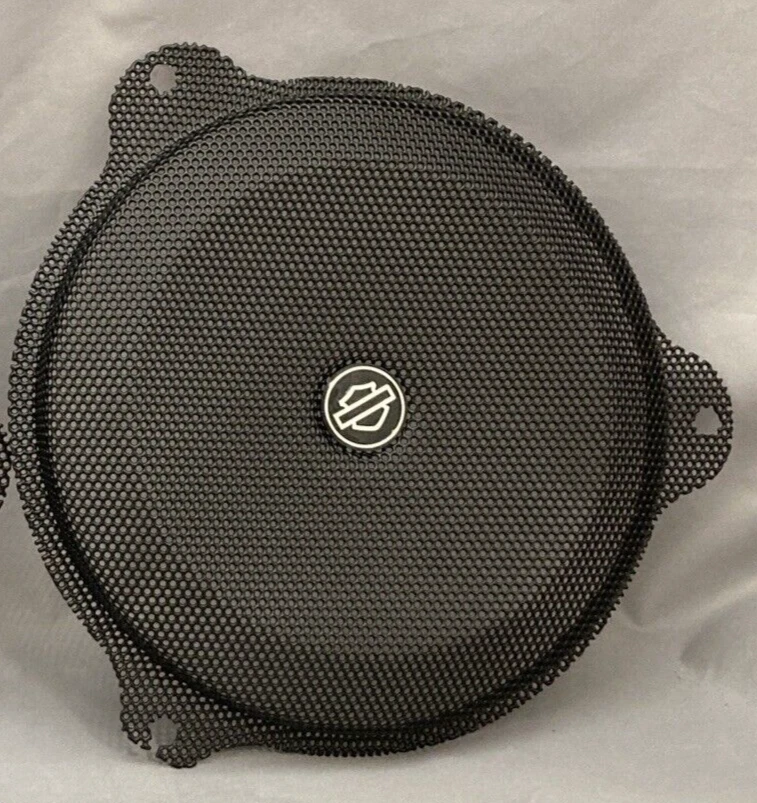 GENUINE HARLEY DAVIDSON 76000321 WOOFER GRILLE STREET GLIDE 2014+ 