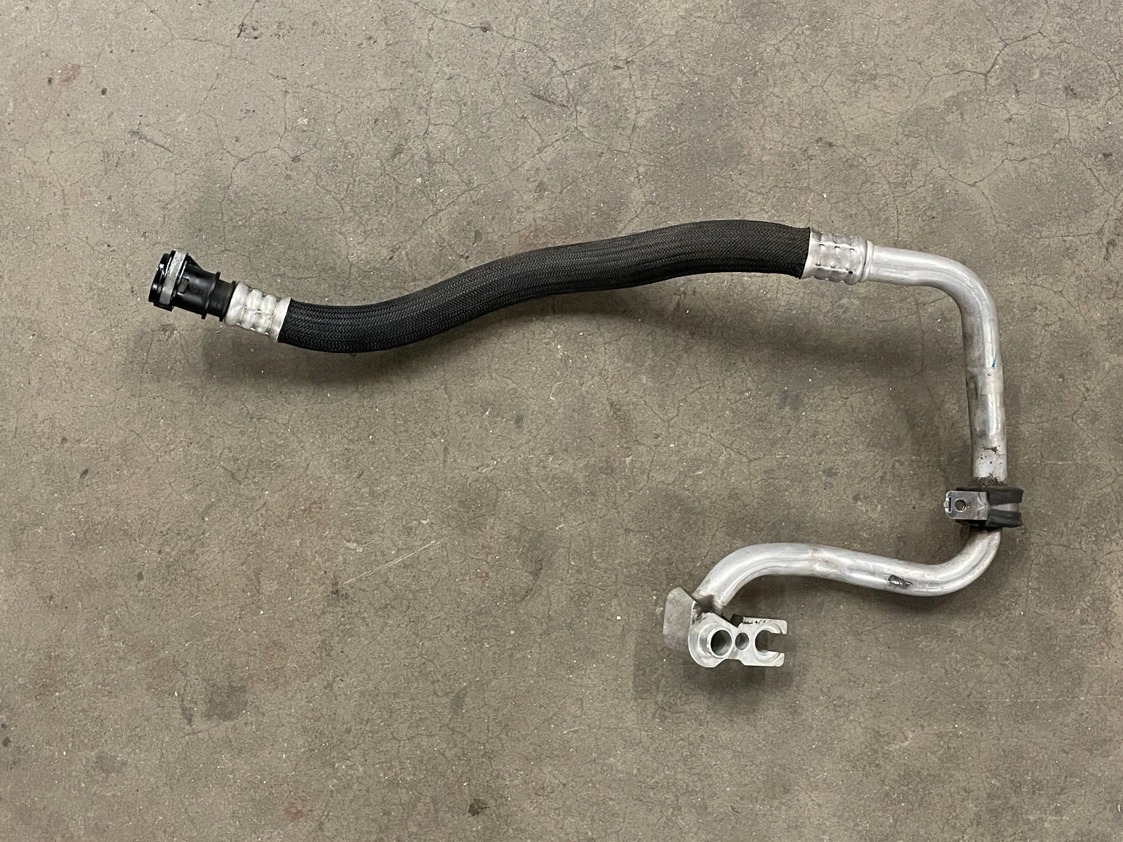 2014-2017 Maserati Ghibli S AC Coolant Oil Cooling Line Hose Pipe 3.0L 1504 OEM