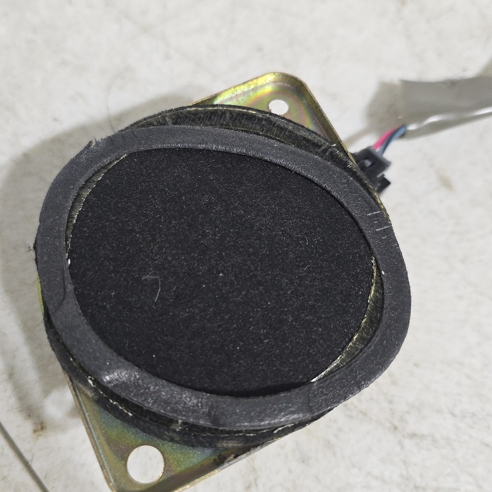 1999-2006 GM SUV D-Pillar Tweeter Speaker 15766179 EASA7PH02A4 OEM 99 ...