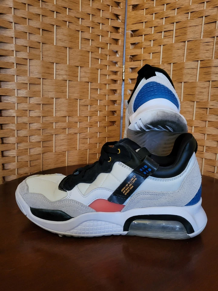 Zapatillas deportivas Air Jordan MA2 Ultramarine para hombre en gris blanco y negro talla 9,5  Foto 3 de 4