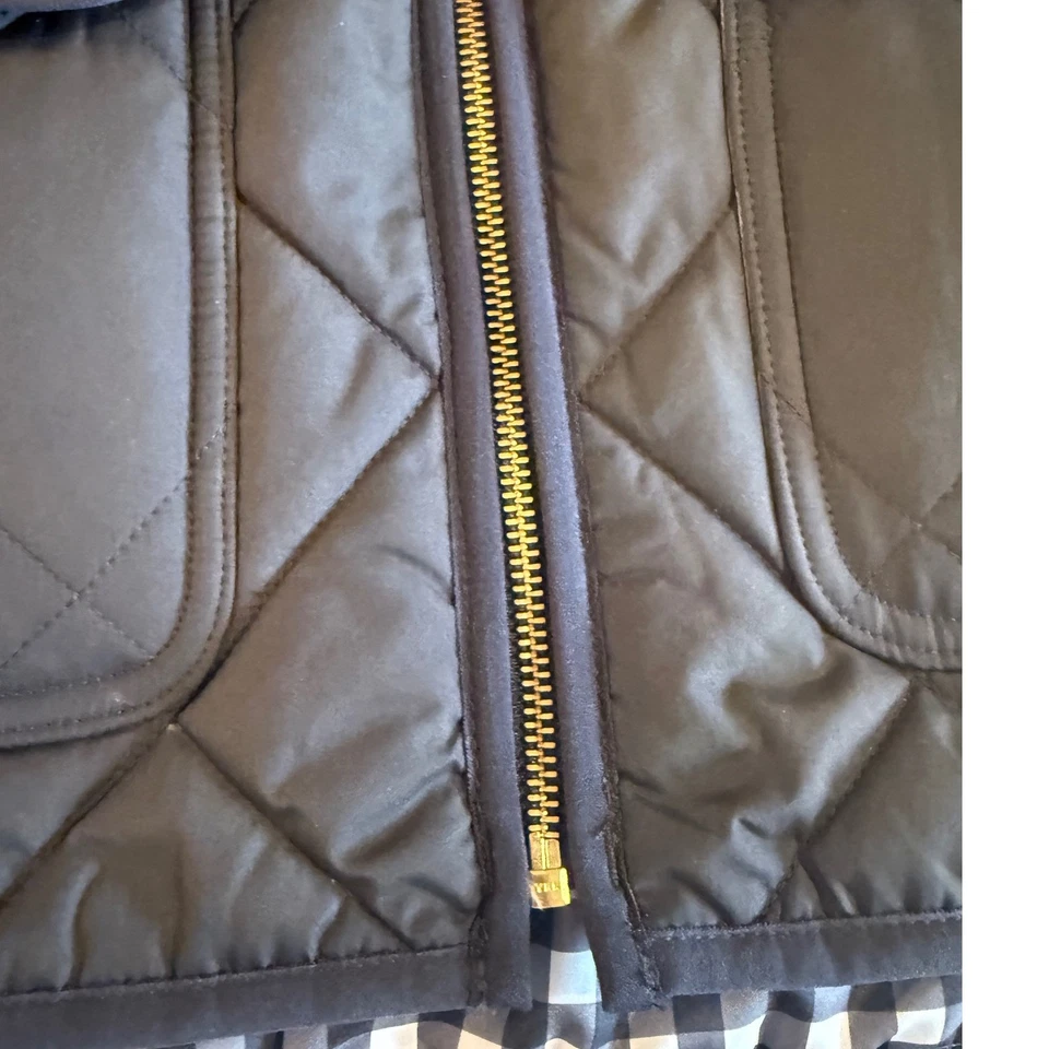 J. Chaleco acolchado Crew negro forrado con guinga bolsillos con cremallera para mujer talla L Foto 3 de 4