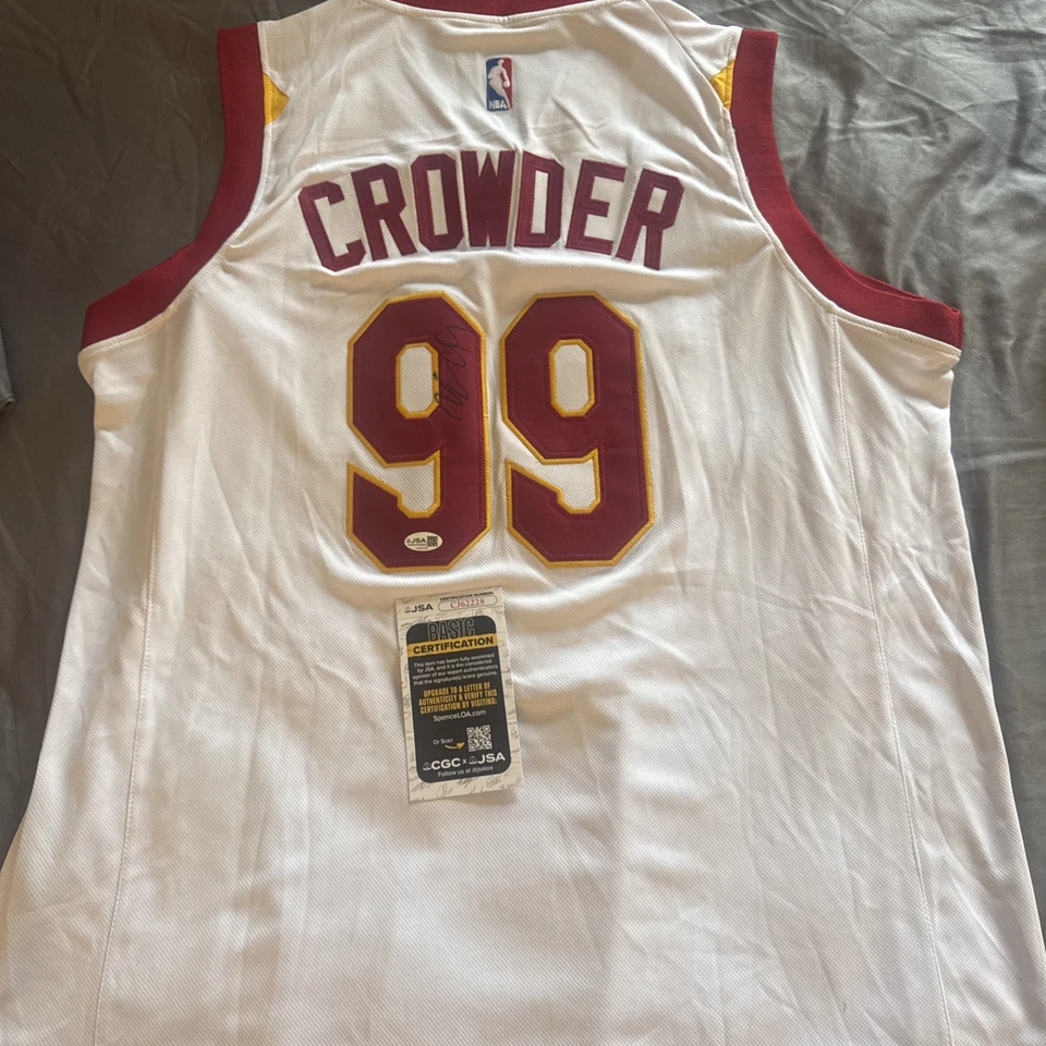Camiseta deportiva firmada por Jae Crowder Cleveland Cavalier certificado de autenticidad JSA autografiada talla XL Foto 3 de 4