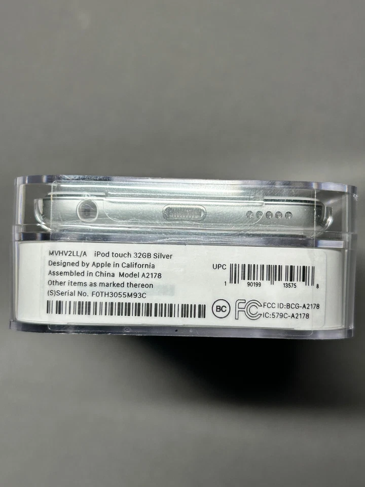 SEALED NEW Apple iPod Touch 7th Generation 32GB Silver - Image 4 of 4
