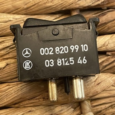  0028209910 Mercedes 84-91 W126 560SEL 300SEL 300TD Power Antenna Switch 0820.