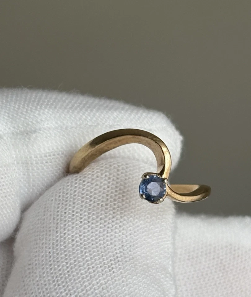 14k Yellow Gold Blue Spinal Gemstone Ring Size 5.75 Vintage Ladies Elegant Fine - Image 3 of 4
