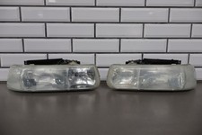 99-02 Chevy Silverado99-06 Chevy Tahoesuburban Oem Guide Headlight Set Lr 99-02 Chevy Silverado99-06 Chevy Tahoesuburban Oem Guide Headlight Set Lr