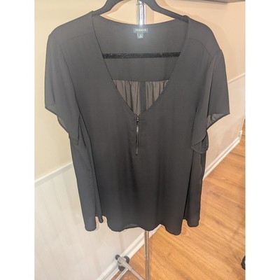 Torid Zip Front V-Neck Blouse Women Size 3 Black  Short Sleeve Georgette
