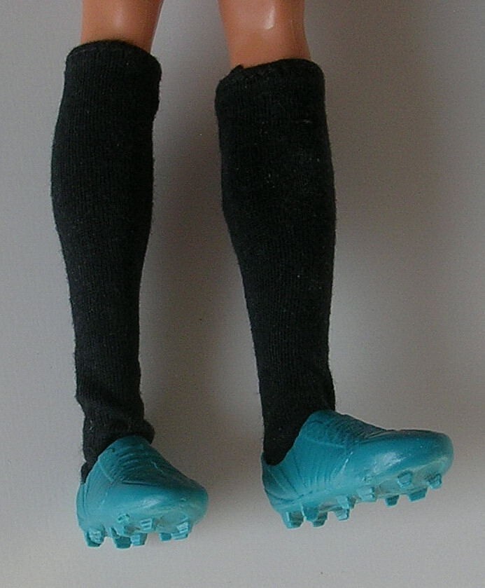 SAOLA Bambola Barbie Ken FXP02 GIOCATORE DI CALCIO SOLO SCARPE BLU E CALZINI NERI