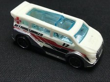 Hot Wheels Speedbox Collectable Vehicle Scale 1:64