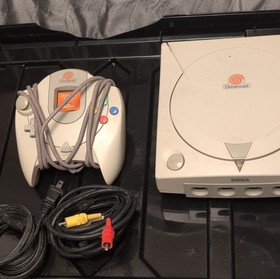 SEGA Dreamcast HKT-3020 Console with Controller, Memory Card, Cables, Tony Hawk&hellip;