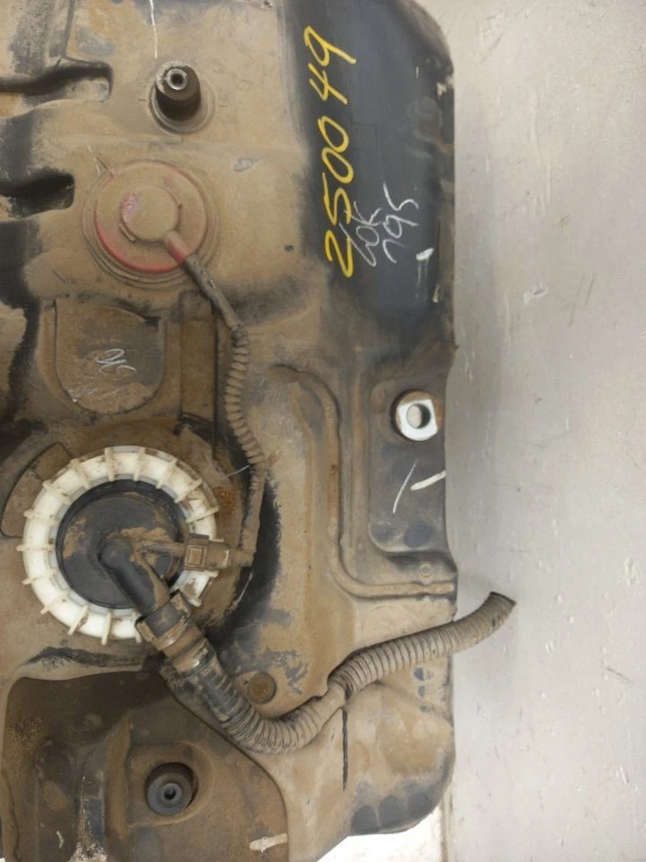 07 08 09 LEXUS RX350 3.5L FUEL TANK VIN P 5TH DIGIT - Image 3 of 4