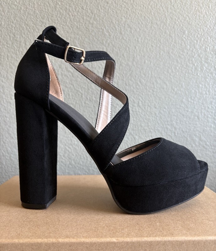 Dream Pairs Heels
