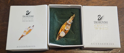 ''Memories'', Swarovski Crystal  Lily Of The Valley  Gold Tone Signed Brooch