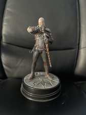 Dark Horse Deluxe The Witcher 3: Wild Hunt Geralt Series 1 Please Read