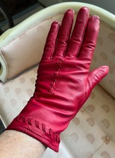 Vtg Grandoe CHERRY RED LEATHER Acrylic Lined Fancy 9" GLOVES 7