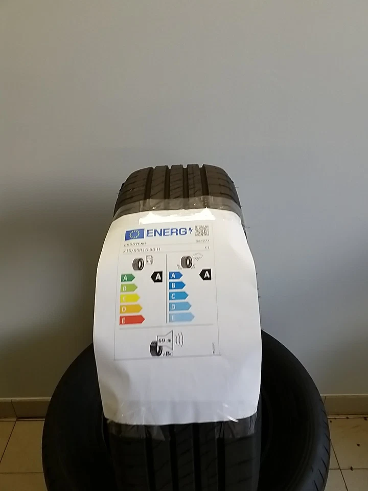 Sommerreifen Goodyear Efficient Grip 2 215/65 R16 98h DOT -DOT 1525 Demontagen - Bild 2 von 3