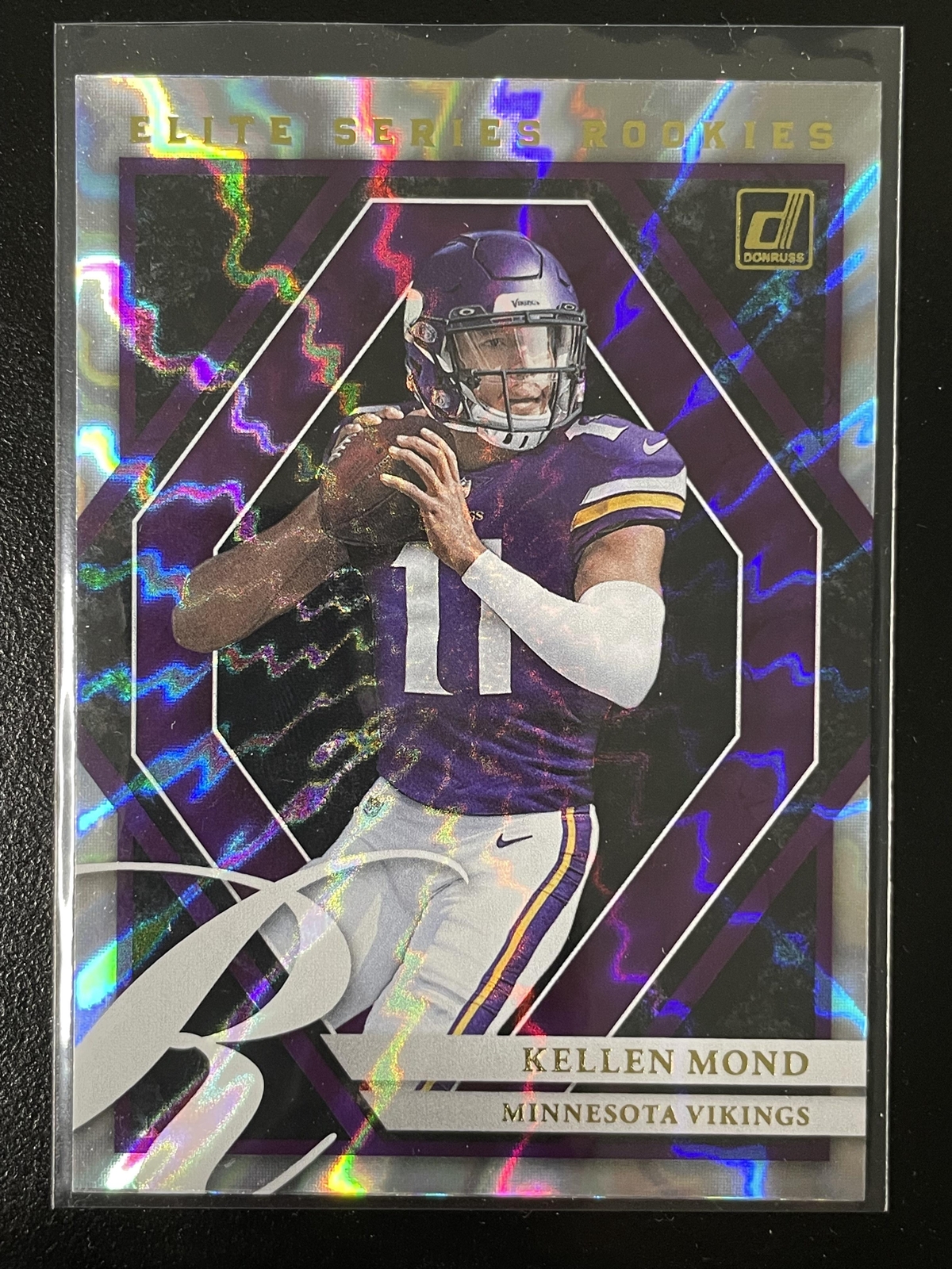 2021 Donruss #ESR-KMO Kellen Mond Elite Series Rookies RC Minnesota Vikings