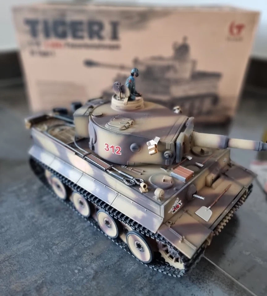 Carro armato 1/16 Tiger I versione metall edition - Immagine 2 di 4