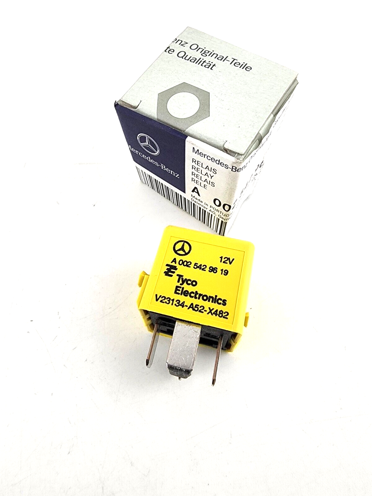 Genuine Mercedes Benz GLA V Slot K Multifunction Relay A0025429619 