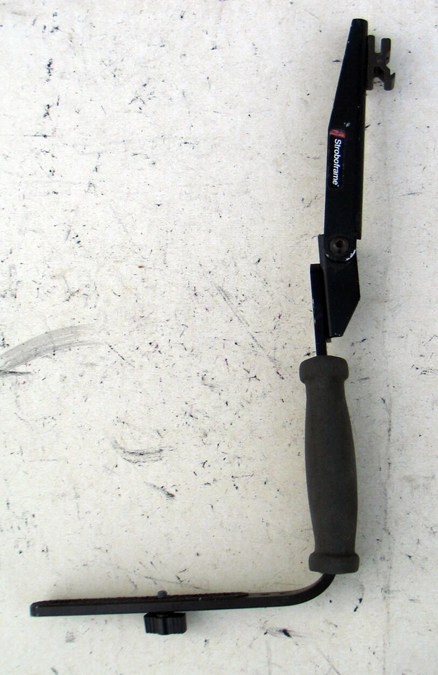 Strobeframe Quick Flip Mount - For Parts... missing top red tightening knob - Image 4 of 4