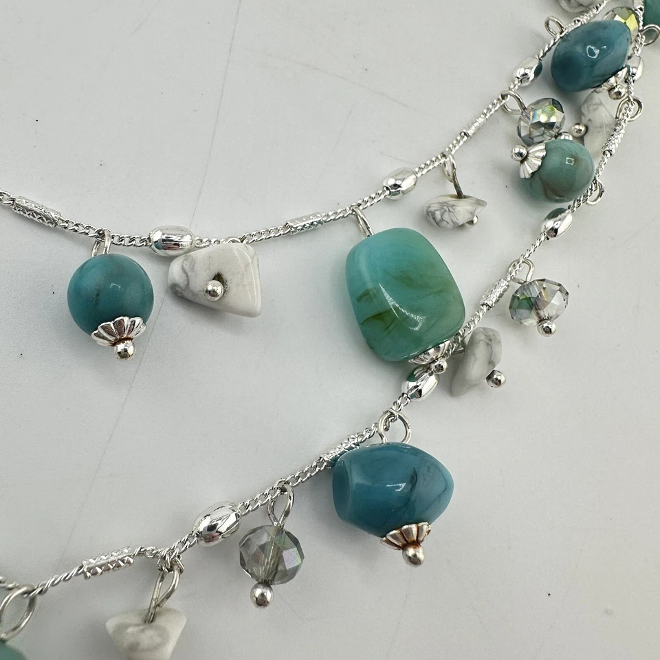 23” Chico’s Silver Tone Double Strand Blue Acrylic $ Howlite Bead Necklace - Image 4 of 4