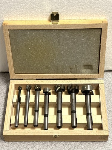Freud 7 Piece Forstner Bit Set 1/4” To 1” In Wood Case Great Condition - 第 1/2 張圖片
