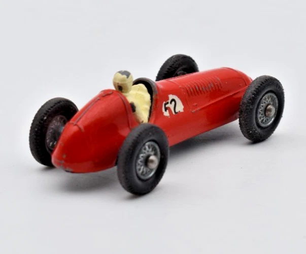 Matchbox 1-75 Regular Wheels #52 Maserati 4CLT Racer red. Spoked rims. Lesney - Image 2 of 4