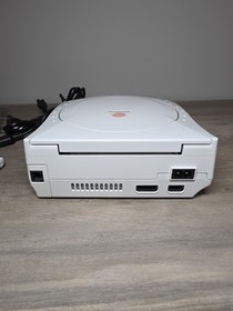 Sega Dreamcast HKT-3020 System Console Bundle w/ Cables 2 Remotes & Crazy Taxi 
