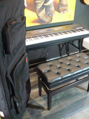 Alesis Recital Pro E Piano 88 Tasten, SKB Case,Pedal,Hocker,Ständer,unbenutzt!