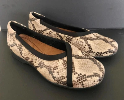 Clarks Leder Ballerinas Gr. 35,5 Unstructured neuwertig  Schlangenoptik - Bild 1 von 4