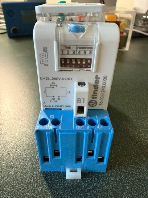 86.00.0.240.0000 Finder 90.02 Multi-Function Timer Module Magnecraft 12 relay