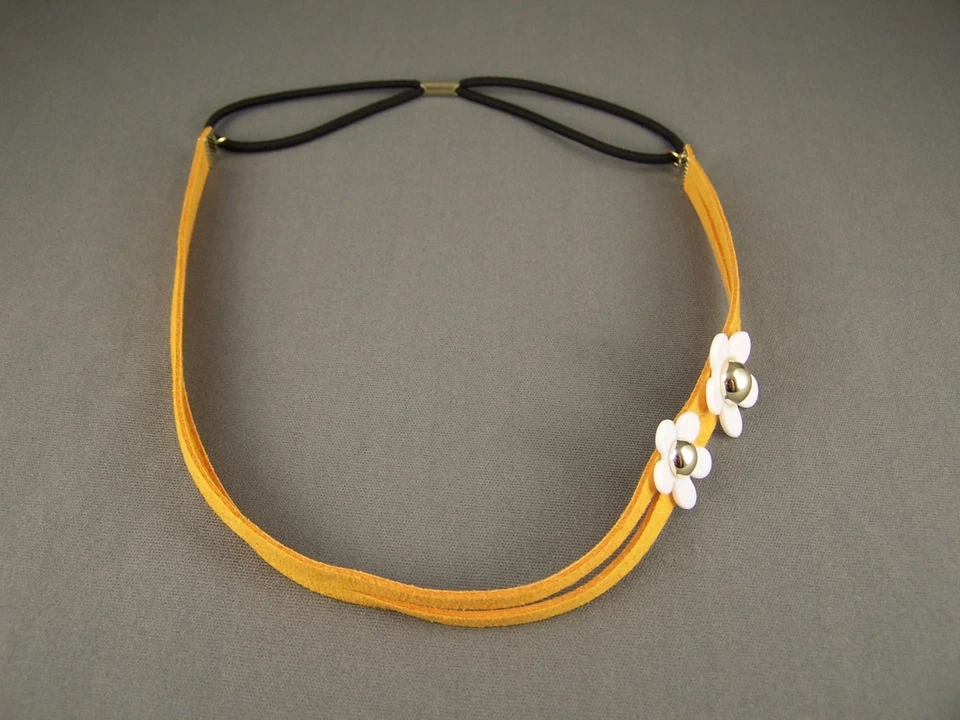 Diadema delgada fina flor gamuza sintética amarilla 7/16" ancho elástico Foto 3 de 4