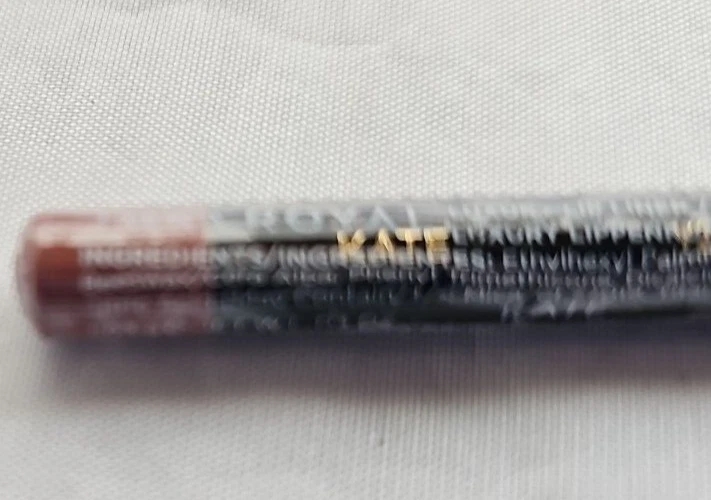 JAFRA FOXY liquid Matte Lipstick & Jafra Royal Kate Lip Liner Duo DISCONTINUED - Image 3 of 4